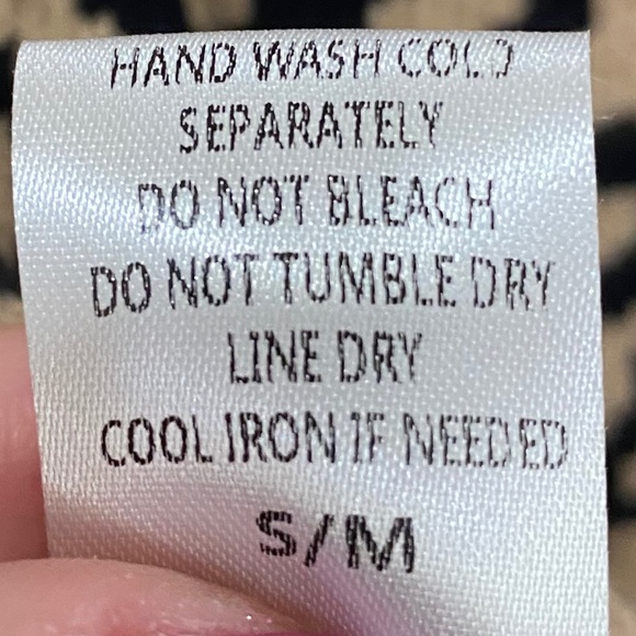 🆕 Cheetah Hoodie - Picture 2 of 3